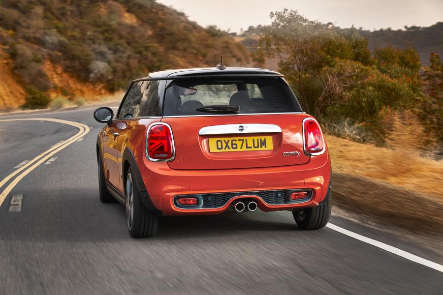  Mini Cooper S (F56) 2018 года  (WW) (фото 38 из 196)